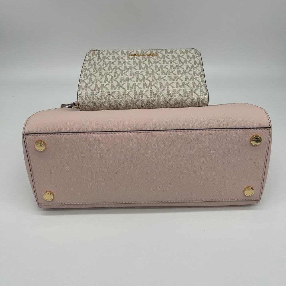 Michael Kors Ciara LG Satchel & Double Zip… - Picture 15 of 15